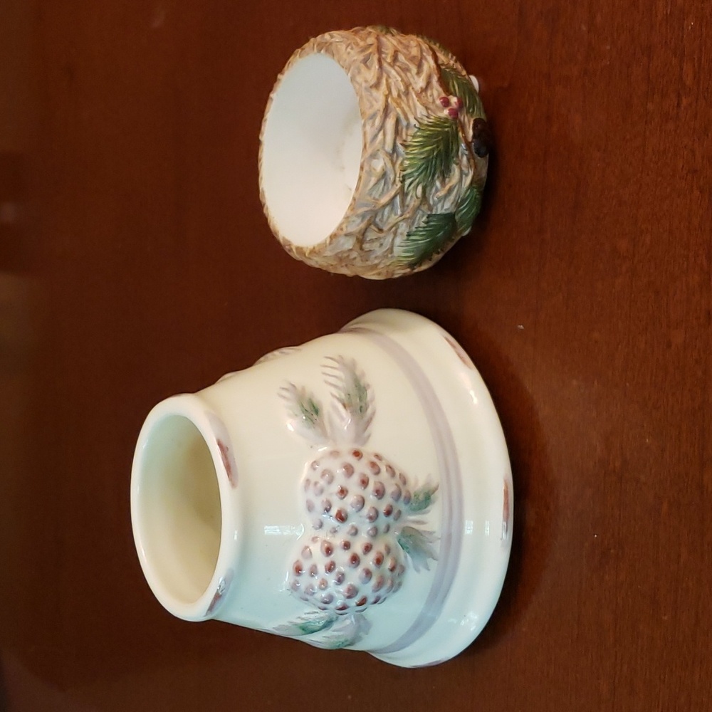 Yankee Candle Winter themed Accessories